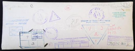 Vincze János (1922-1998): Gazdasági udvar / Der Meierhof, fotó, hátulján feliratozva, pecséttel jelz...