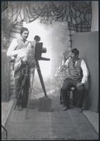 cca 1910 Gráf Rudolf fényképész trükkfotói önmagáról (felezett képmező, két expozíció), 3 db vintage negatívról készült mai nagyítás, 25x18 cm