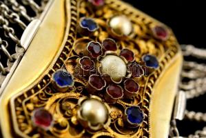 cca 1850 ezüst (Ag.) biedermeier nyakdísz aranyozott filigrán közép résszel, csiszolt kővekkel, jelz...