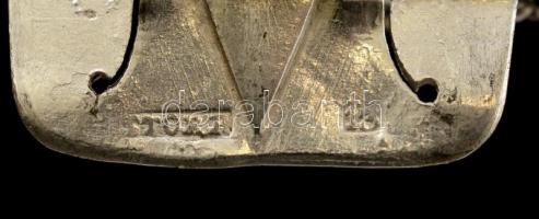 cca 1850 ezüst (Ag.) biedermeier nyakdísz aranyozott filigrán közép résszel, csiszolt kővekkel, jelz...