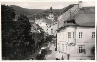 Selmecbánya, Schemnitz, Banska Stiavnica; utcakép autókkal / street view with automobiles, photo