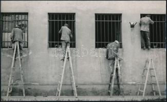 cca 1965 Dezső Pál (?-?) 2 db feliratozott vintage fotóművészeti alkotás, 23x13,5 cm és 14,5x23,5 cm