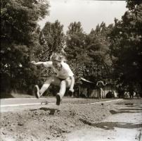 cca 1967 Sportolók, sportesemények, 13 db vintage negatív Sinka Antal (?-?) hagyatékából, aki a vele...
