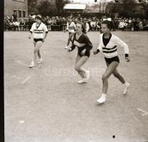 cca 1967 Sportolók, sportesemények, 13 db vintage negatív Sinka Antal (?-?) hagyatékából, aki a vele...