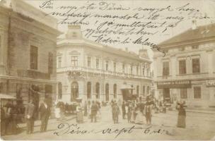 1904 Déva, utcakép, Központi szálloda, Schumann és Elsásser, Breier Adolf és Lengyel üzlete / street view with hotel and shops, photo