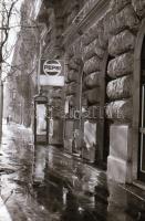 1989 Budapesti városképek, életképek, 104 db db szabadon felhasználható, vintage negatív, 24x36 mm