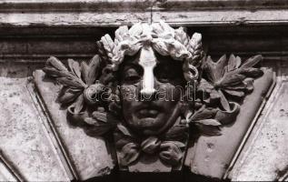 1989 Budapesti városképek, életképek, 104 db db szabadon felhasználható, vintage negatív, 24x36 mm