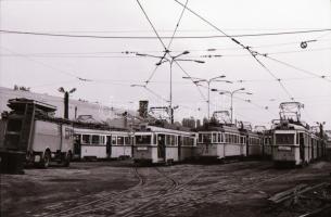 1984 Budapest, az 1-es villamos vonalán közlekedő próbajárat, 34 db szabadon felhasználható, vintage...