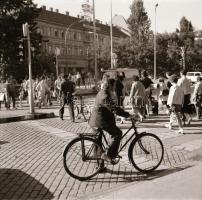 cca 1972 Kecskemét épülése, szépülése, 9 db szabadon felhasználható, vintage színes diapozitív felvé...