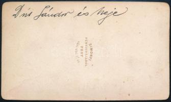 cca 1858 Dús Sándor és neje feliratozott, vizitkártya méretű fényképe, Simonyi pesti fényirdájából, ...