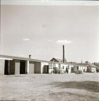 cca 1969 Kecskeméti városképek, épületfotók, 13 db szabadon felhasználható vintage negatív, 6x6 cm