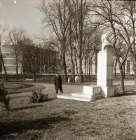 cca 1964 Budapest, Kőbánya, a kerület épületei, utcaképek, a városrész fejlődése, 21 db szabadon fel...