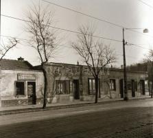 cca 1964 Budapest, Kőbánya, a kerület épületei, utcaképek, a városrész fejlődése, 21 db szabadon fel...