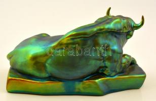 Zsolnay eozinmázas bölény, jelzett, apró lekopásokkal, m: 11,5 cm