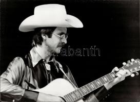 cca 1975 Balásy Pál (?-?): Budapesti zenészek, 4 db vintage fotóművészeti alkotás, három feliratozot...