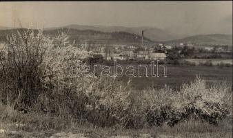 cca 1963 Vaysada Karol (CSSR) 2 db vintage fotóművészeti alkotása, az egyik feliratozott, 26,5x34,5 ...