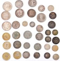 Rendkívül tartalmas fémpénz gyűjtemény öt darab kisalakú berakóban. ~101db ezüstérme, nagyrészt oszt...