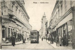 Pécs, Király utca a 8-as villamossal, megállóhely, Balog György kereskedése, Spiegel József cipő áruháza, Molnár János üzlete (r)