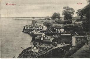 Komárom, Komarno; kikötő uszályokkal és gőzhajóval, lapátkerekes szállító / port with steamship and barges