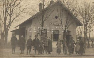 Valla, Wallern im Burgenland; vasútállomás / Bahnhof / railway station, photo (fl)