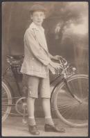 cca 1915-1970 Kerékpáros fotók tétele (az első kerékpárom, hegyi kerékpárverseny, tandem kerékpárver...