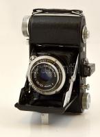 cca 1951 Belca Beltica fényképezőgép Carl Zeiss Jena Tessar objektívvel, szép állapotban, bőr tokban...