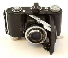 cca 1951 Belca Beltica fényképezőgép Carl Zeiss Jena Tessar objektívvel, szép állapotban, bőr tokban...
