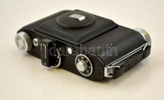 cca 1951 Belca Beltica fényképezőgép Carl Zeiss Jena Tessar objektívvel, szép állapotban, bőr tokban...