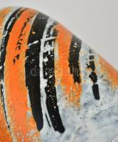 Gorka Lívia (1925-2011): Narancs-fekete váza, kézzel festett samott mázas kerámia, jelzett, hibátlan...