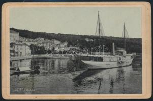 cca 1900 Volosca (Volosko), Abbázia, parti részlet hajóval, keményhátú fotó, 9,5x14,5 cm