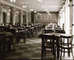 cca 1968 Kecskemét, Városképek, 7 db fotónegatív, 6x6 cm