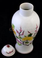 Hollóházi virágmintás fedeles váza, kézzel festett, hibátlan, jelzett, m: 38 cm