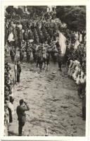 1938 Ipolyság, Sahy; bevonulás, katonai zenekar / entry of the Hungarian troops, military music band, Ipolyság visszatért So. Stpl.