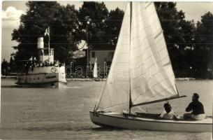 55 db MODERN főleg magyar városképes lap, néhány román és felvidéki képeslap, vegyes minőség / 55 MO...