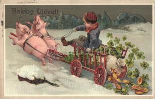 Boldog Újévet! Dombornyomott litho üdvözlőlap malacokkal és lóherével / New Year greeting art postcard, pig cart with bags of money . SB 2255. Emb. litho