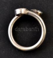 Ezüst(Ag) gyűrű üveg kövekkel, jelzett, méret: 49, bruttó: 4,5 g