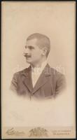 cca 1900 Győry Loránd (1871-1926) földművelésügyi miniszter, Győry Vilmos evangélikus lelkész fia, keményhátú fotó, Koller Károly tanár utódai műterméből, 21x11 cm
