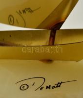 John DeMott réz vitorláshajó, alabástrom talapzaton, jelzett, m: 34 cm