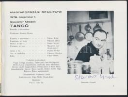 Slawomir Mrozek és Pogány György aláírása színházi prospektusban