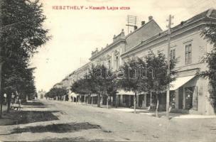 Keszthely, Kossuth Lajos utca, Porcelán és lámparaktár. Hegyi Dezső kiadása