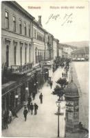 Kolozsvár, Cluj; Mátyás király tér, Takarék Betétek, hirdetőoszlop, üzletek / square with shops, advertising column (EK)