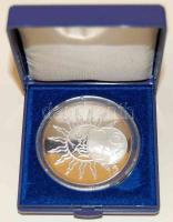 1999. "Napfogyatkozás" Ag emlékérem 31,2g T:PP Díszdobozban, tanúsítvánnyal, csak 300db! R!