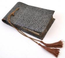 cca 1940 Budapest, A földalatti városligeti fa állomásának elbontása, fém megálló felépítése, 32 db,...