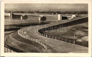 Budapest, Kossuth és Sztálin híd - 2 db MODERN fekete-fehér képeslap / 2 modern postcards