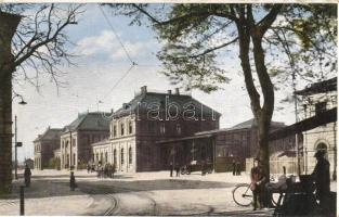 Ostrava-Privoz, Mährisch Ostrau; Bahnhof / Nadrazi / railway station, bicycle, automobile, Lichtig 341/b (ázott sarok / wet corner)