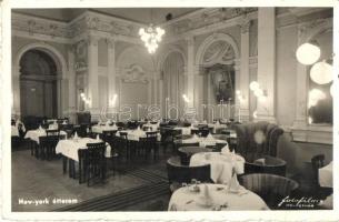 Kolozsvár, Cluj; New York étterem, belső, Horthy portré a falon / restaurant interior, Horthy portrait on the wall (EK)