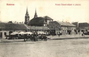 Komárom, Komárno; Ferenc József rakpart a piaccal, Gyarmathy Dani üzlete, szálloda, Laky Béla kiadása / quay with the market, shop, hotel (EK)