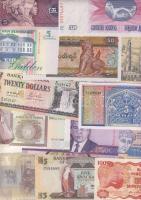 300 klf bankjegy, jobbakkal az egész világból, régi és új T:I (legalább 200db),II,III,IV
