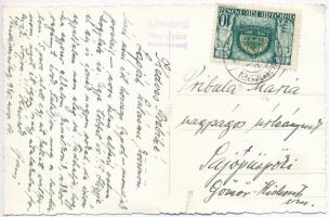 1940 Kézdivásárhely, Targu Secuiesc; bevonulás, katonák sorfala, háttérben Bándy István üzlete és gy...