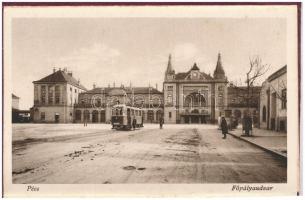 Pécs, leporello füzet 10 megíratlan képeslappal, vasútállomás, villamos